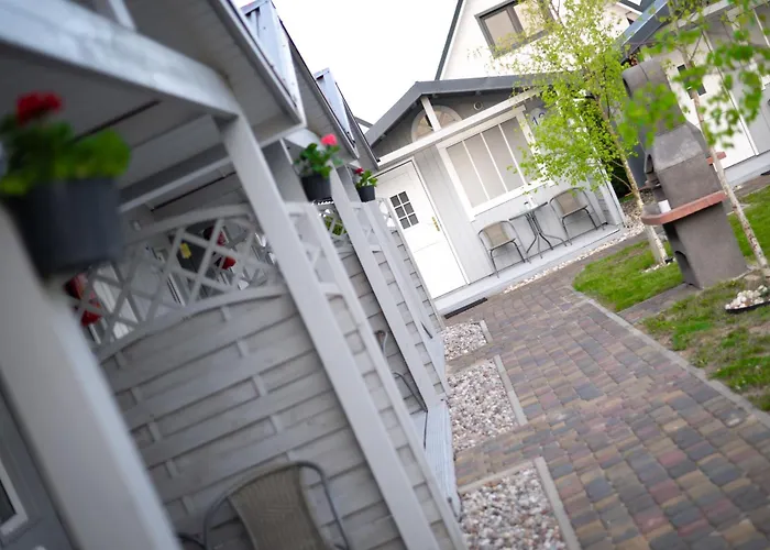 Fhu Aquarius دجيفنوفيك